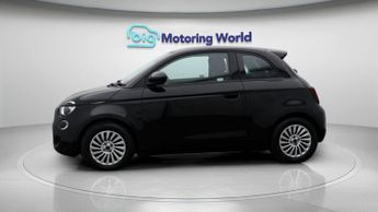 Fiat 500e ACTION