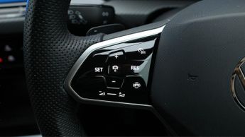 Volkswagen Golf R-LINE TDI DSG