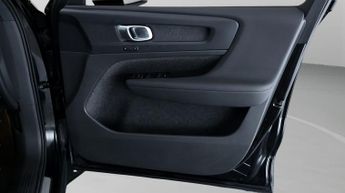 Volvo XC40 RECHARGE PLUS