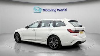 BMW 3 Series 330E M SPORT