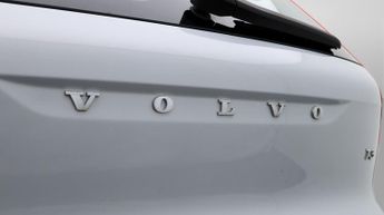 Volvo XC40 T3 MOMENTUM