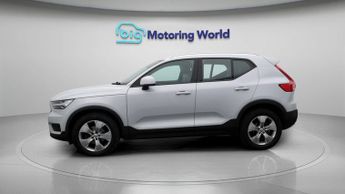 Volvo XC40 T3 MOMENTUM