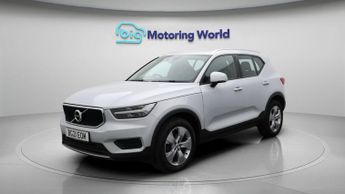 Volvo XC40 T3 MOMENTUM