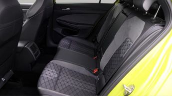 Volkswagen Golf R-LINE ETSI DSG