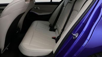 BMW 3 Series 330E M SPORT