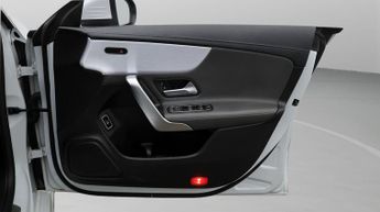 Mercedes-Benz CLA CLA 200 AMG LINE