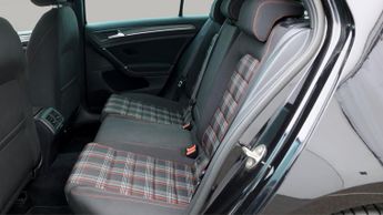 Volkswagen Golf GTI PERFORMANCE TSI DSG