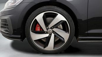 Volkswagen Golf GTI PERFORMANCE TSI DSG