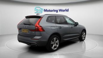 Volvo XC60 T8 TWIN ENGINE R-DESIGN AWD