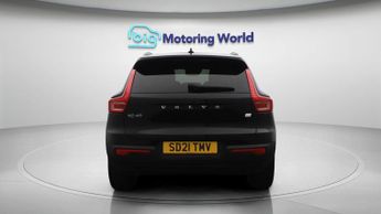 Volvo XC40 RECHARGE T4 R-DESIGN