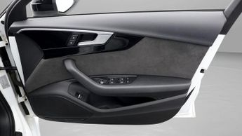 Audi A4 TFSI S LINE BLACK EDITION