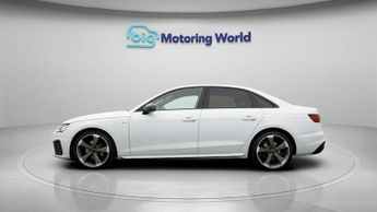 Audi A4 TFSI S LINE BLACK EDITION