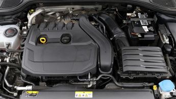Volkswagen Golf R-LINE ETSI DSG