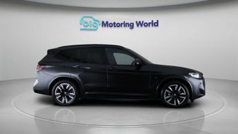 BMW iX3 M SPORT