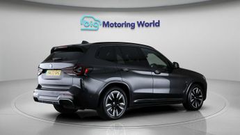 BMW iX3 M SPORT