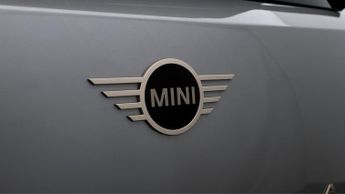 MINI Electric Countryman E CLASSIC