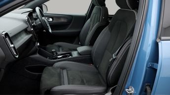 Volvo C40 RECHARGE PRO TWIN AWD
