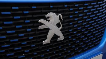 Peugeot E-2008 ALLURE PREMIUM