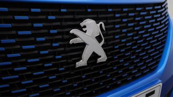 Peugeot E-2008 GT