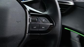 Peugeot E-2008 GT