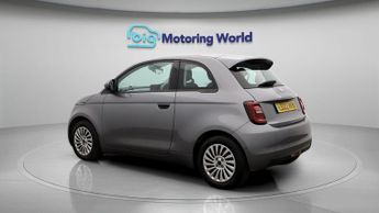 Fiat 500e ACTION