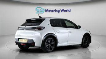 Peugeot E-208 GT PREMIUM