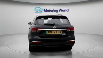 MG MG5 EXCLUSIVE