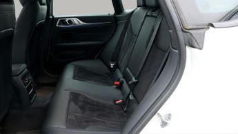 BMW i4 EDRIVE40 M SPORT