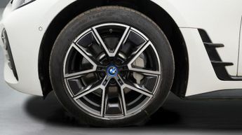 BMW i4 EDRIVE40 M SPORT