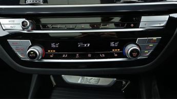 BMW iX3 PREMIER EDITION PRO