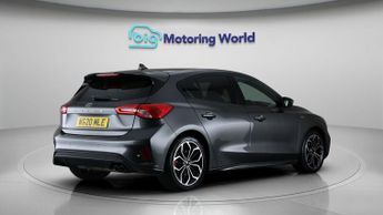 Ford Focus ST-LINE X