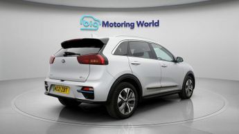 Kia Niro 4 PLUS
