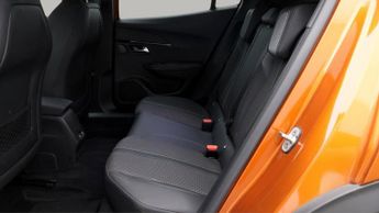 Peugeot E-2008 GT