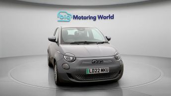 Fiat 500e ACTION
