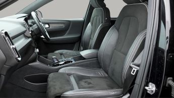 Volvo XC40 RECHARGE T4 R-DESIGN