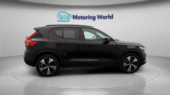 Volvo XC40 RECHARGE T4 R-DESIGN