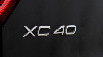 Volvo XC40 RECHARGE T4 R-DESIGN
