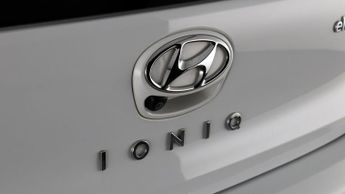 Hyundai IONIQ PREMIUM SE