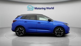 Vauxhall Grandland ELITE