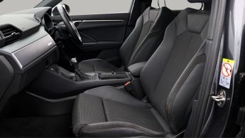 Audi Q3 TFSI E S LINE