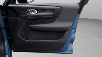 Volvo C40 RECHARGE PRO TWIN AWD