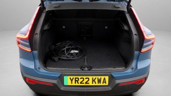 Volvo C40 RECHARGE PRO TWIN AWD