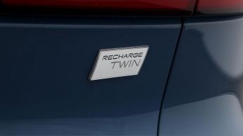 Volvo C40 RECHARGE PRO TWIN AWD