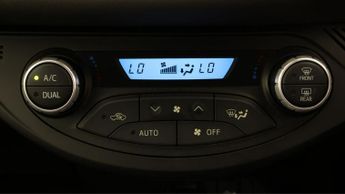Toyota Yaris VVT-I ICON