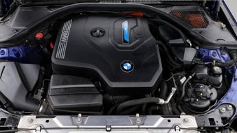 BMW 3 Series 330E M SPORT