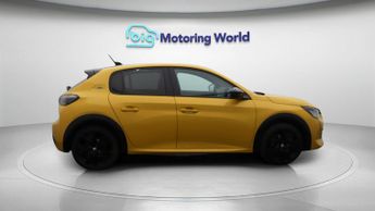 Peugeot E-208 GT