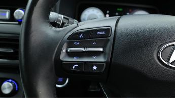 Hyundai KONA PREMIUM