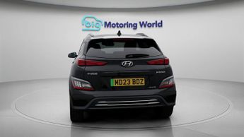 Hyundai KONA PREMIUM