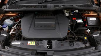 Peugeot E-2008 GT PREMIUM