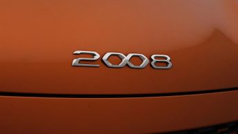 Peugeot E-2008 GT PREMIUM